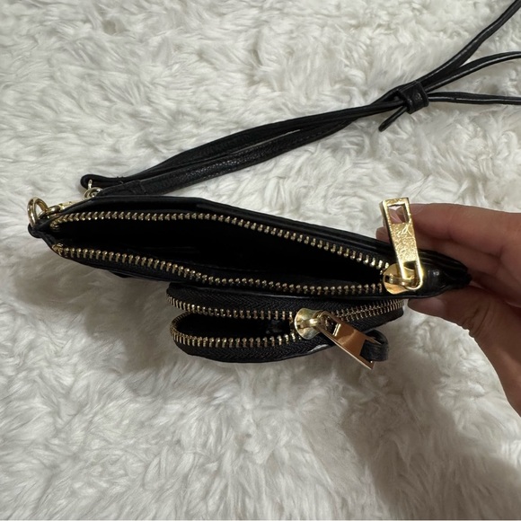 Forever 21 Black Heart Mini Crossbody Bag - Picture 6 of 8